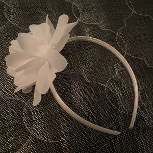🎀2/8$🎀 white flower headband